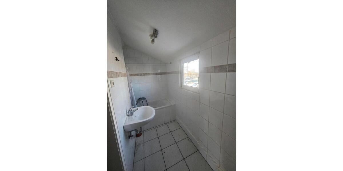 Dachgeschoßwohnung Wipperfürth - 2 Zimmer, 59 m&sup2;, 413&euro; | Angebot:26567444