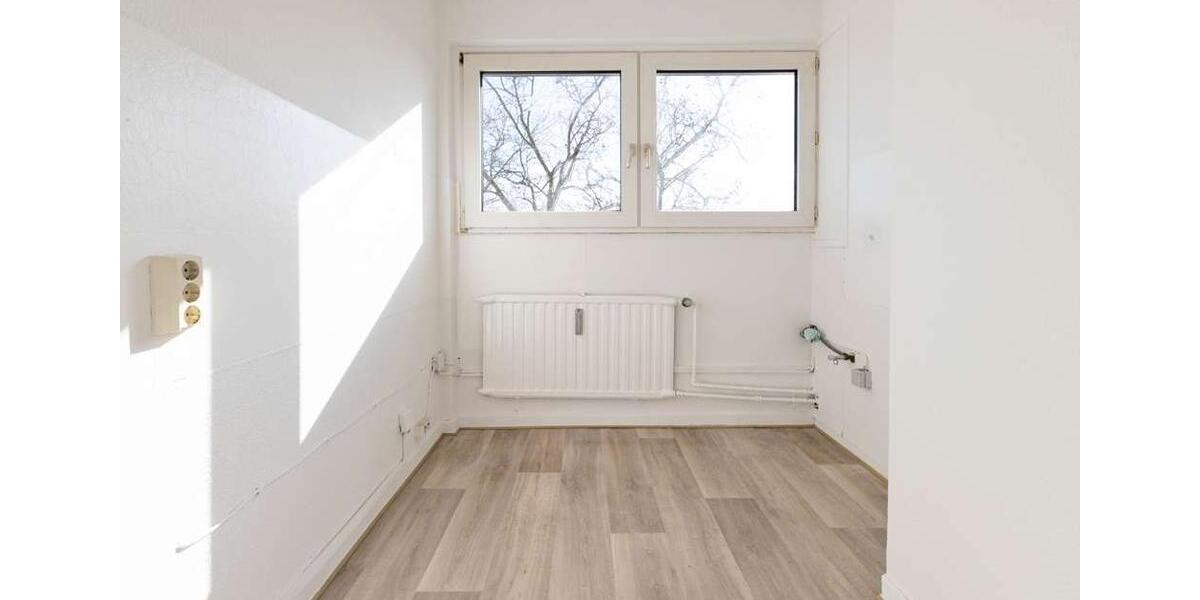 Dachgeschoßwohnung Lünen Alstedde - 1 Zimmer, 30 m&sup2;, 300&euro; | Angebot:24850943
