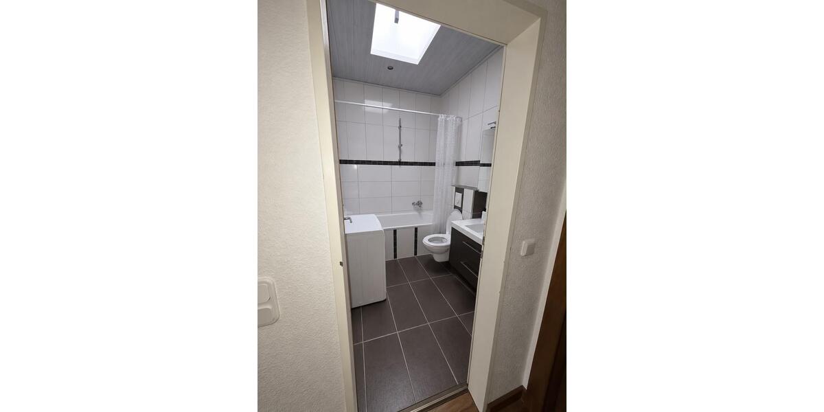 Etagenwohnung Menden (Sauerland) - 3 Zimmer, 80 m&sup2;, 110.000&euro; | Angebot:27623657