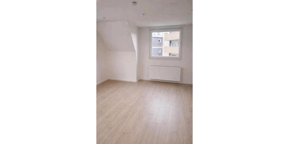 Etagenwohnung Gevelsberg - 4 Zimmer, 105 m&sup2;, 1.000&euro; | Angebot:26008414