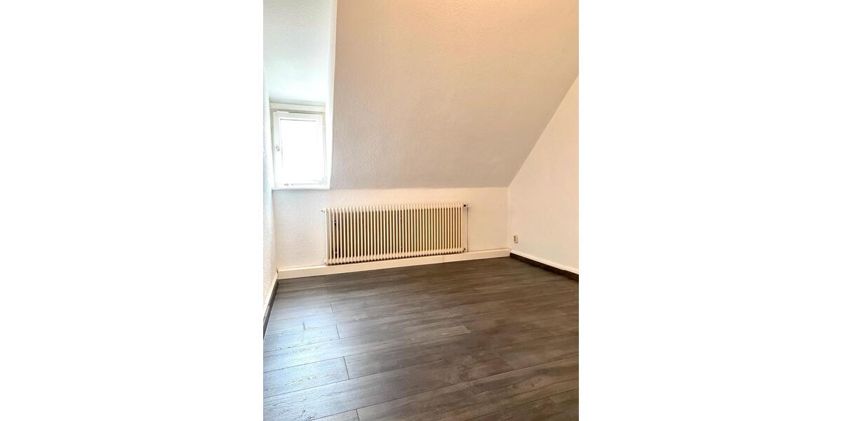 Dachgeschoßwohnung Witten Annen - 3 Zimmer, 68 m&sup2;, 640&euro; | Angebot:25635986