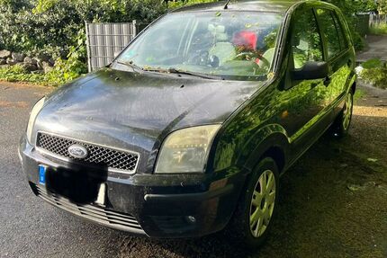 Ford Fusion 99.000 km 2.000 &euro; Remscheid 42897