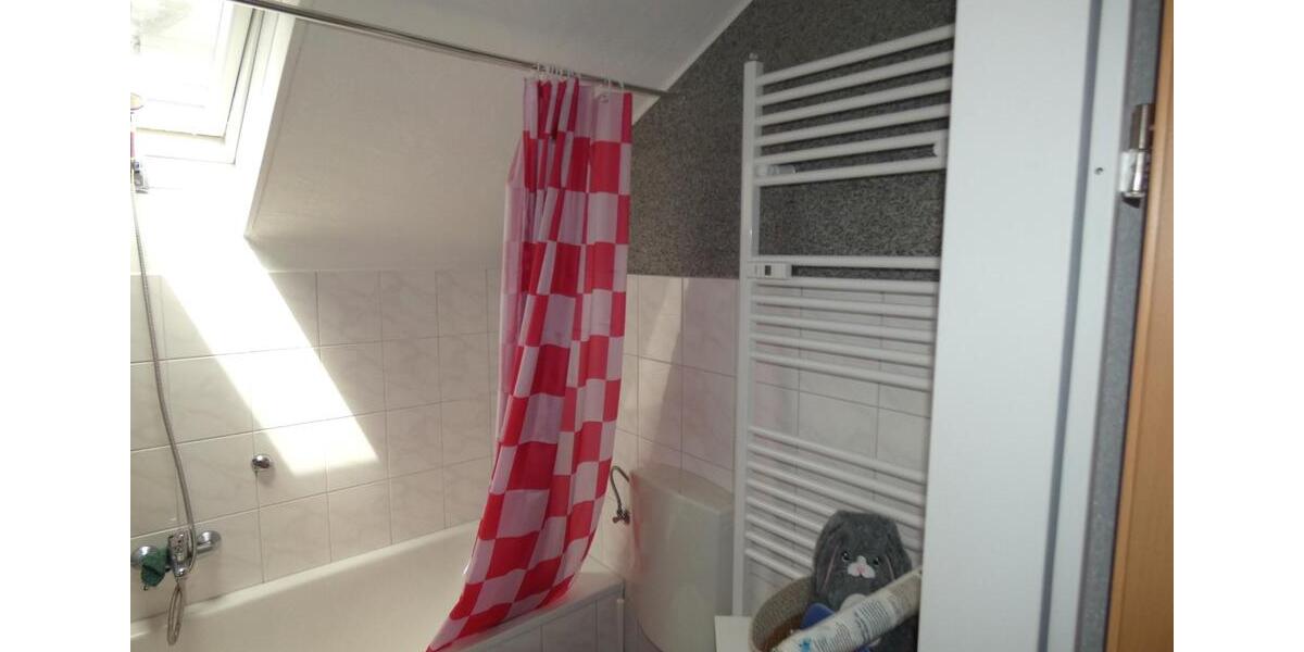 Dachgeschoßwohnung Lüdenscheid Augustenthal - 2.5 Zimmer, 52 m&sup2;, 395&euro; | Angebot:27627111
