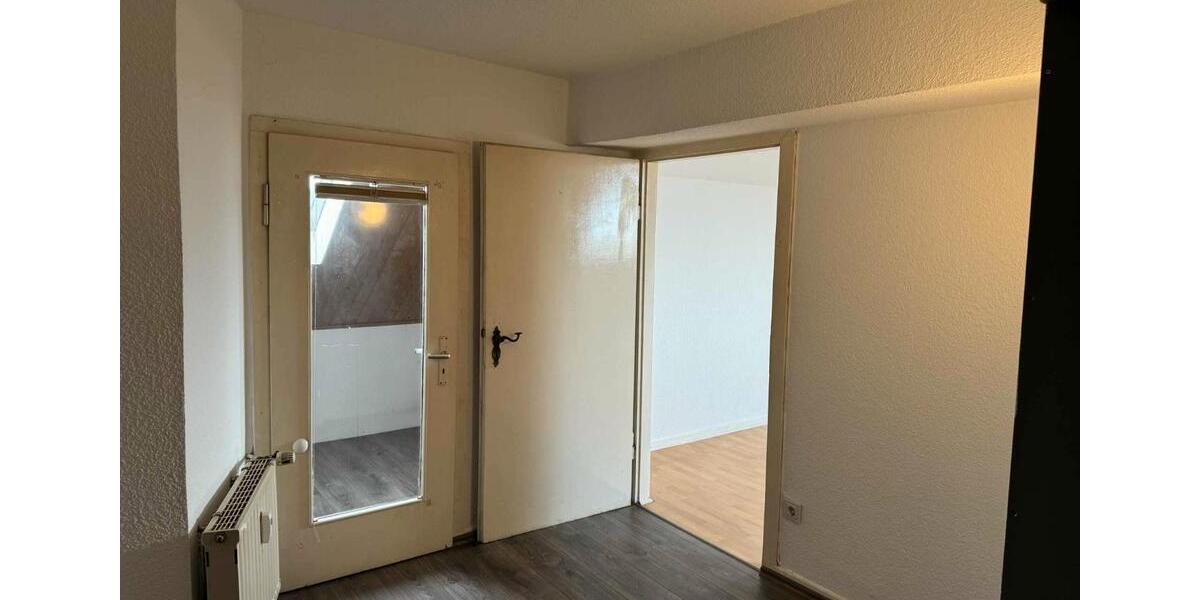 Dachgeschoßwohnung Sprockhövel - 2 Zimmer, 50 m&sup2;, 400&euro; | Angebot:27584778