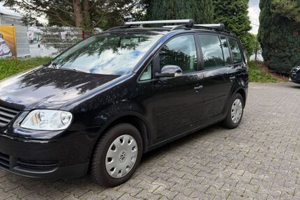 VW Touran 282.000 km 4.700 &euro; Wuppertal 42399
