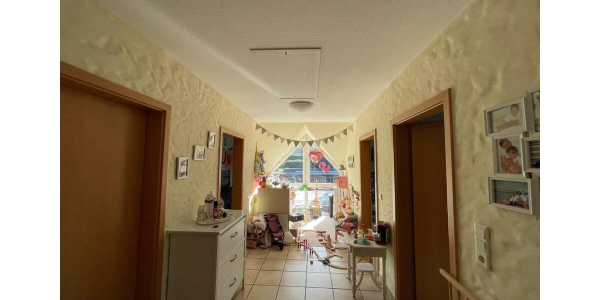 Etagenwohnung Wipperfürth - 5 Zimmer, 163 m&sup2;, 1.490&euro; | Angebot:25648655