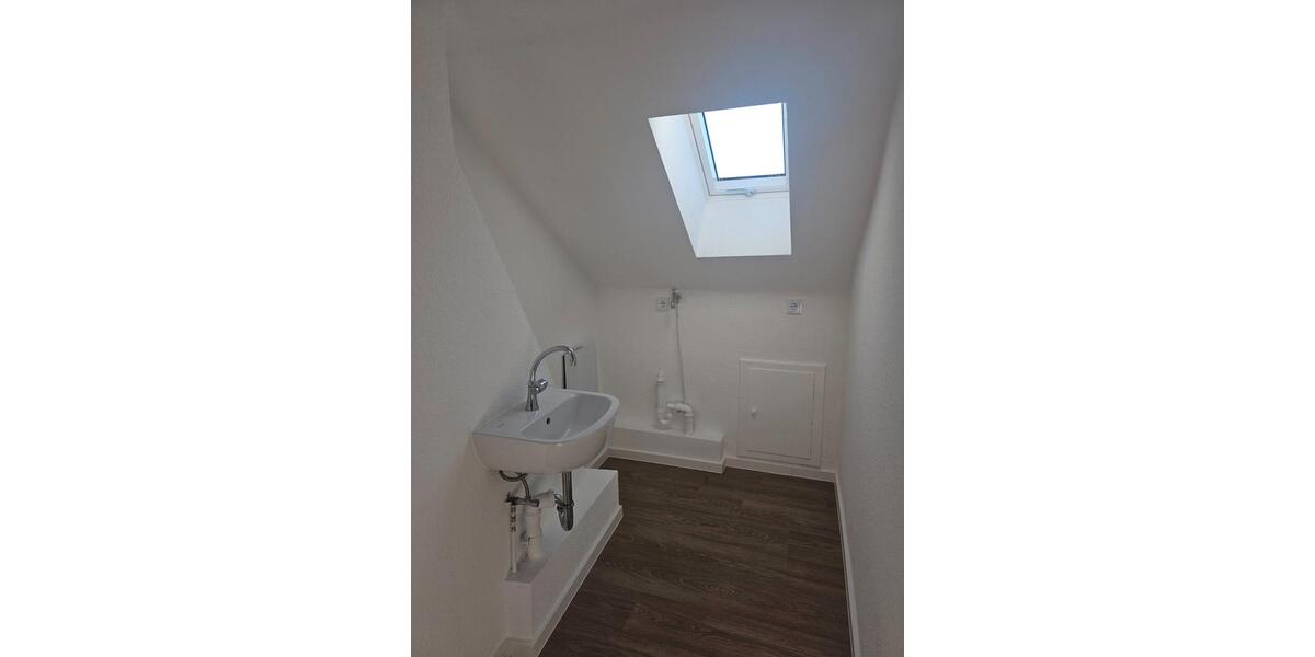 Dachgeschoßwohnung Hemer - 2 Zimmer, 80 m&sup2;, 616&euro; | Angebot:27597457