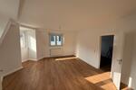 Dachgeschoßwohnung Wuppertal Arrenberg - 2 Zimmer, 62 m&sup2;, 685&euro; | Angebot:25850345