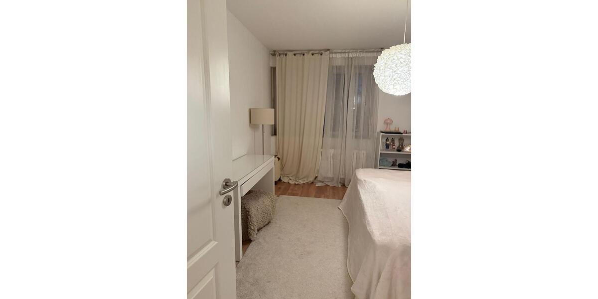 Etagenwohnung Lünen Brambauer - 3 Zimmer, 80 m&sup2;, 880&euro; | Angebot:26644876