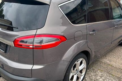Ford S-Max 180.000 km 5.900 &euro; Kamen 59174