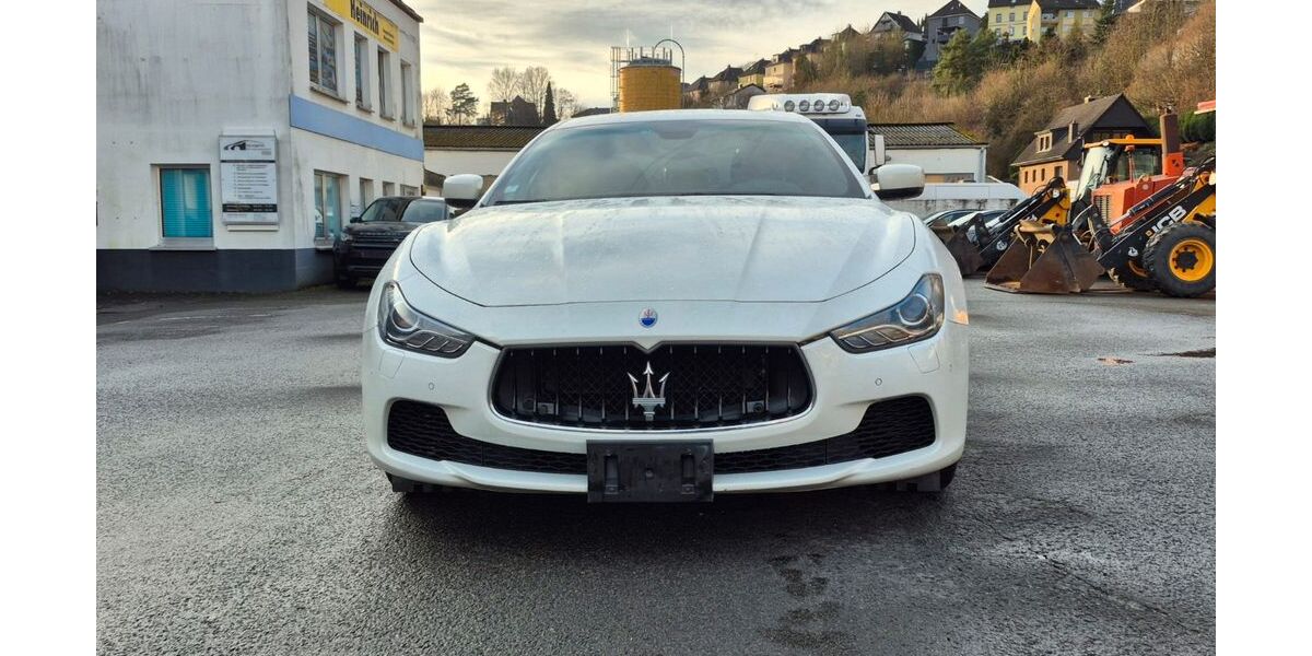 Maserati Ghibli 55.500 km 22.900 &euro; Werdohl 58791