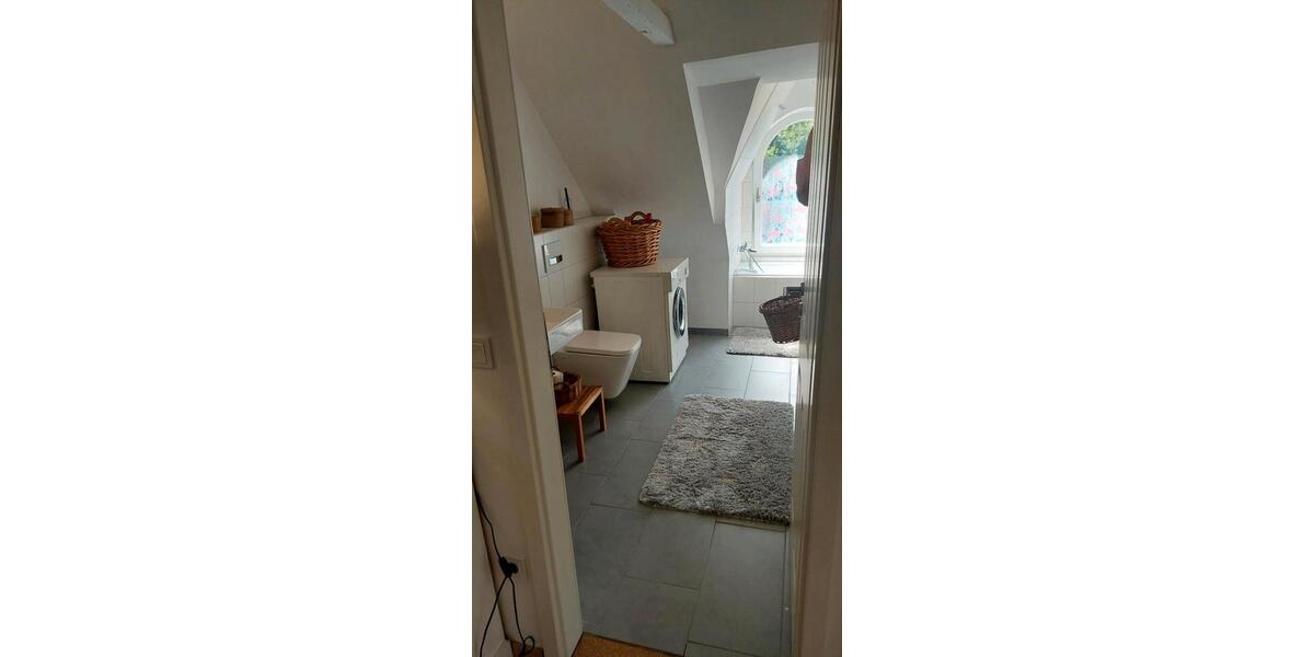 Dachgeschoßwohnung Dortmund Aplerbeck - 2 Zimmer, 70 m&sup2;, 1.250&euro; | Angebot:23356716