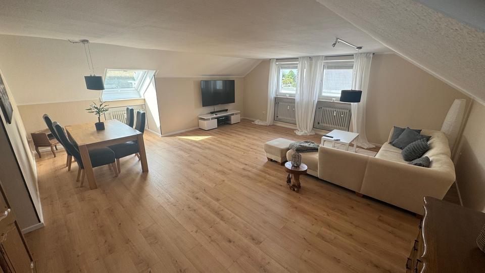 Dachgeschoßwohnung Fröndenberg (Ruhr) - 4 Zimmer, 90 m&sup2;, 670&euro; | Angebot:25905947