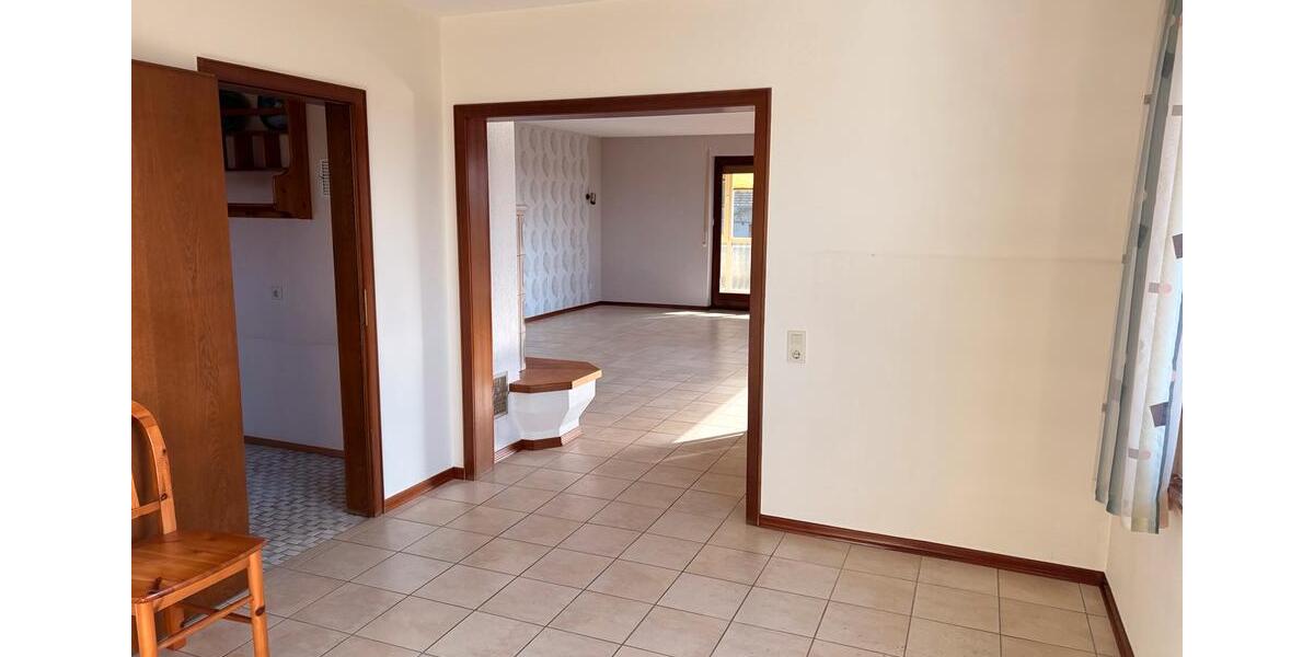 Etagenwohnung Wipperfürth - 4 Zimmer, 115 m&sup2;, 1.100&euro; | Angebot:26501568