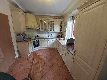 Einfamilienhaus Hemer / Deilinghofen Deilinghofen - 8 Zimmer, 300 m&sup2;, 379.000&euro; | Angebot:25698677