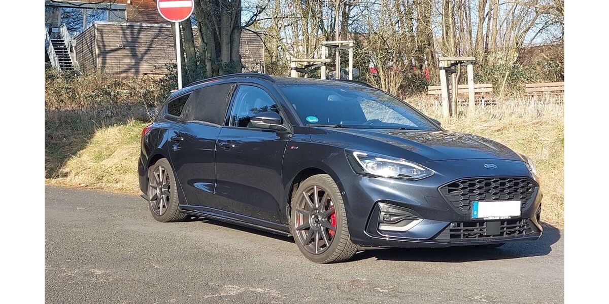 Ford Focus 69.000 km 20.990 &euro; Wuppertal 42287