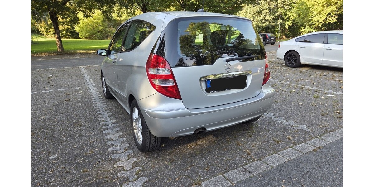 Mercedes-Benz A 200 99.000 km 4.500 &euro; Bochum 44787
