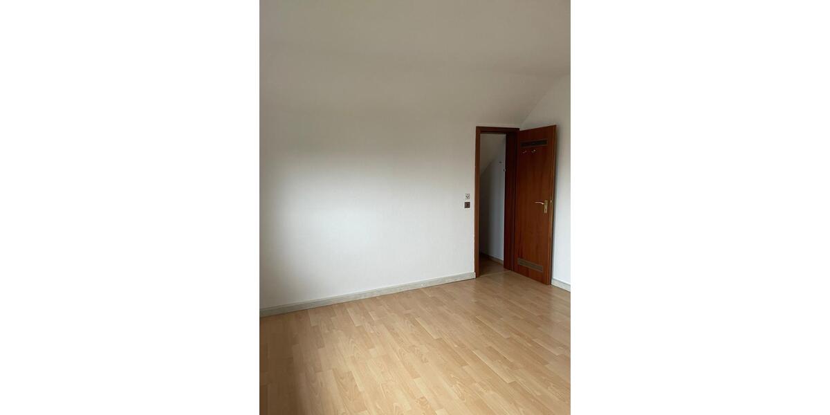 Dachgeschoßwohnung Hemer - 2 Zimmer, 70 m&sup2;, 620&euro; | Angebot:25484214