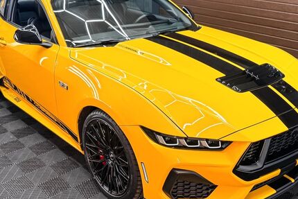 Ford Mustang 29.000 km 52.500 &euro; Bochum 44809