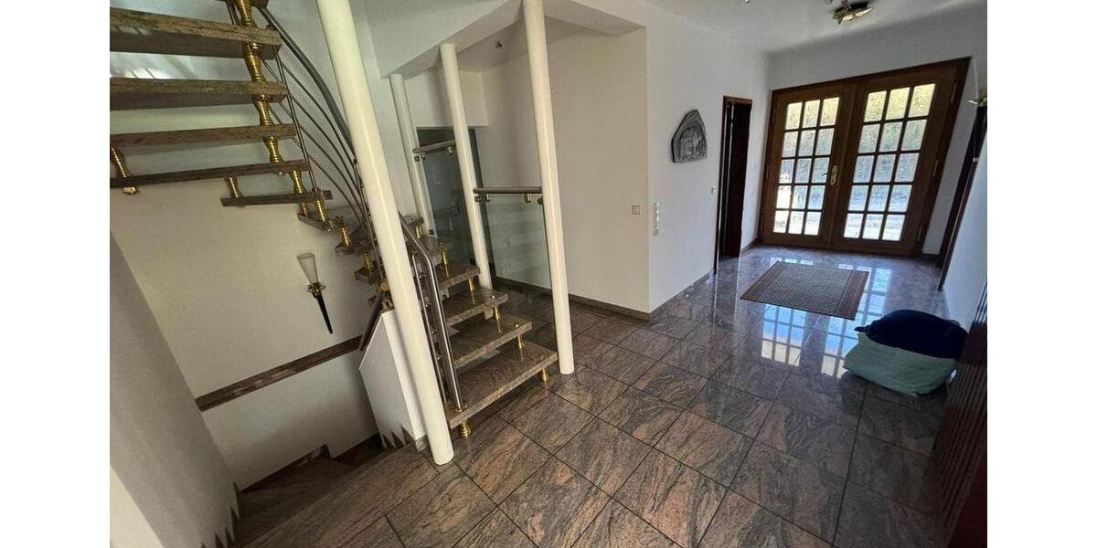 Gewerbeobjekt Balve - 3.950&euro; | Angebot:24513889