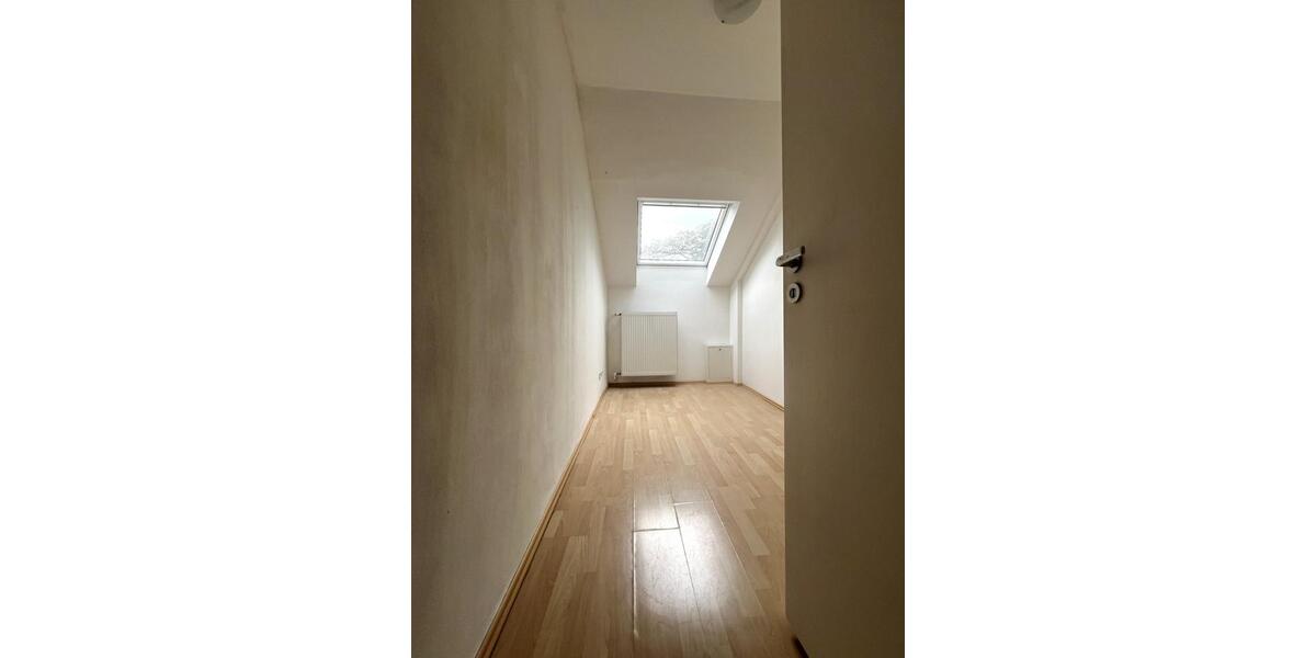 Dachgeschoßwohnung Lüdenscheid Othlinghausen - 4 Zimmer, 100 m&sup2;, 690&euro; | Angebot:24791701