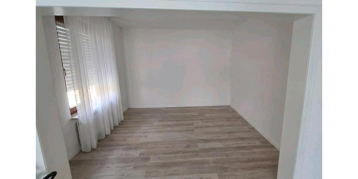 Etagenwohnung Hemer - 3 Zimmer, 88 m&sup2;, 870&euro; | Angebot:26020358
