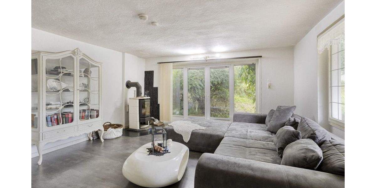 Außergewöhliches Anwesen mit mehreren Häusern mitten in der Natur - Einfamilienhaus Wipperfürth | Angebot:23973687