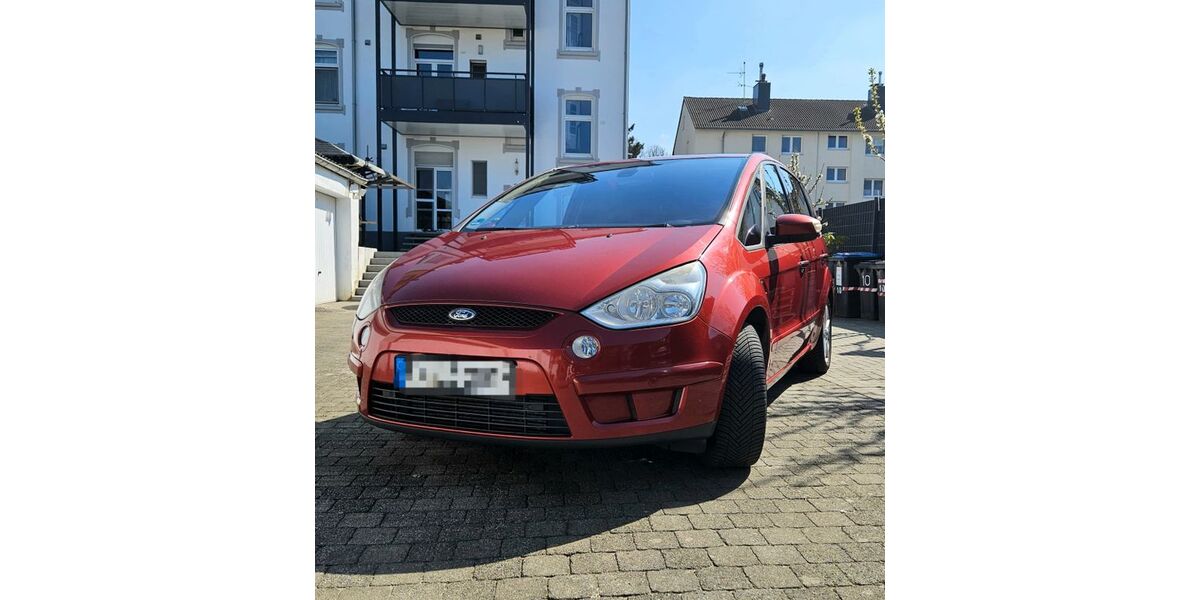 Ford S-Max 261.286 km 4.200 &euro; Hattingen 45527