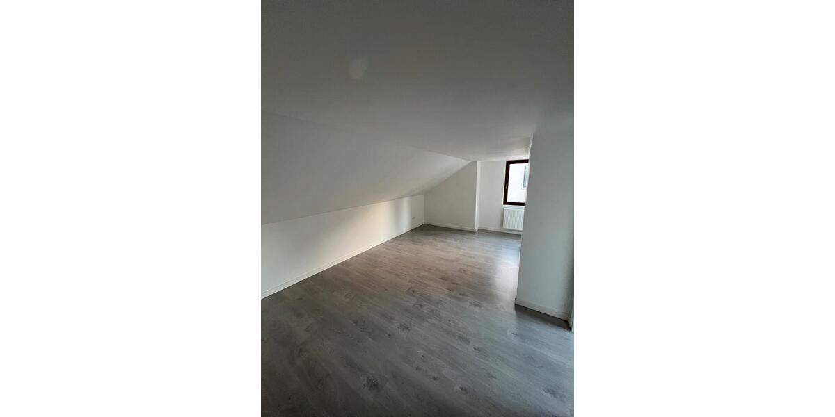 Maisonettenwohnung Lüdenscheid Staberg - 6 Zimmer, 160 m&sup2;, 1.250&euro; | Angebot:26026042