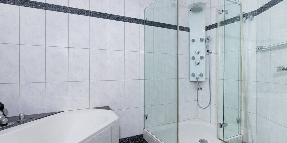 Einfamilienhaus Wuppertal Ronsdorf - 7 Zimmer, 234 m&sup2;, 649.000&euro; | Angebot:26763509