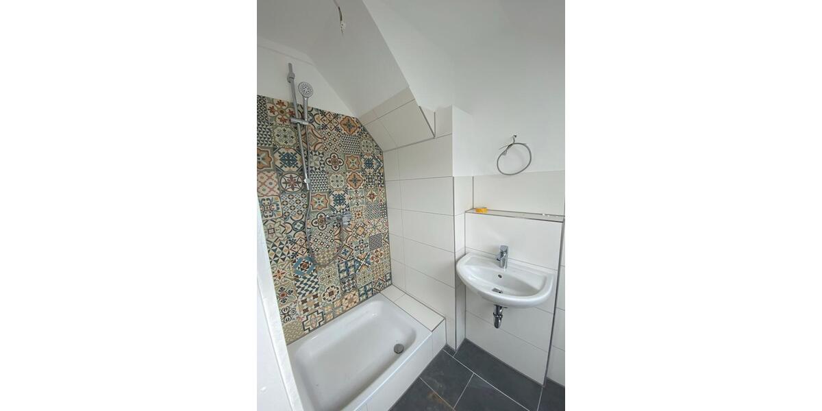Dachgeschoßwohnung Gevelsberg - 3 Zimmer, 60 m&sup2;, 500&euro; | Angebot:26548429