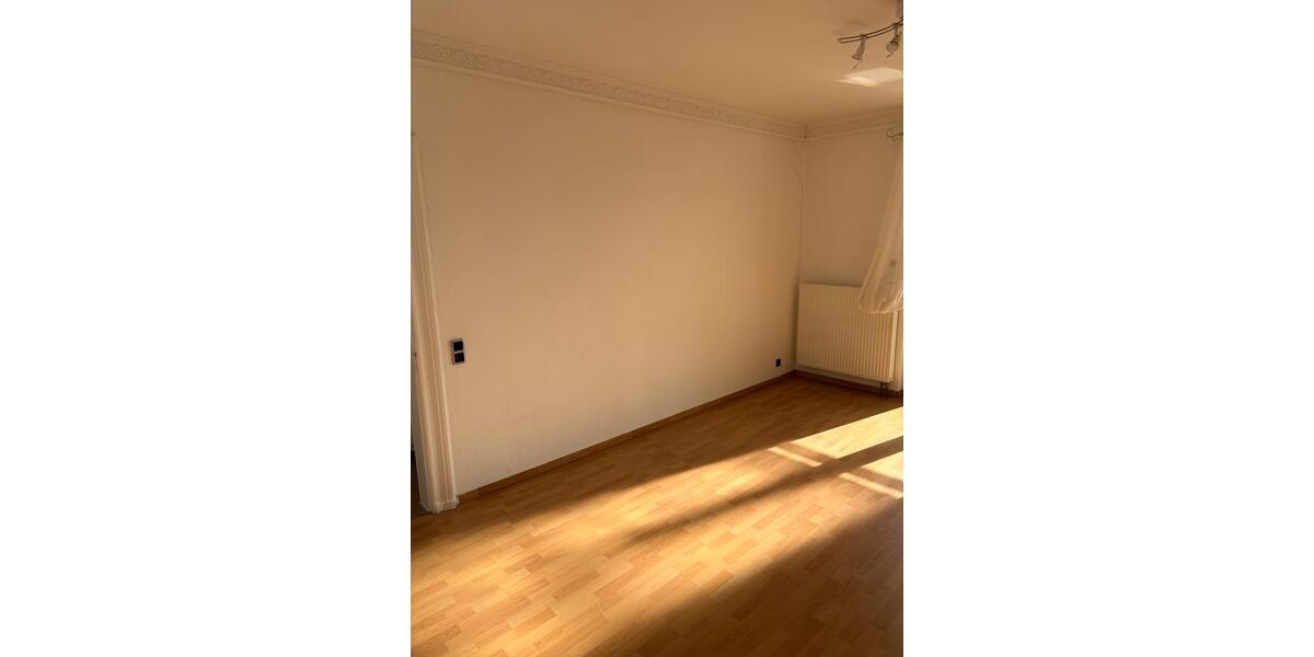 Etagenwohnung Remscheid Lüttringhausen - 3 Zimmer, 87 m&sup2;, 550&euro; | Angebot:25944928