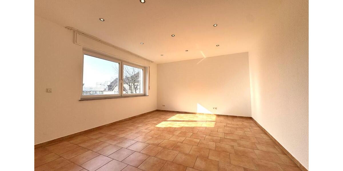 Dachgeschoßwohnung Dortmund Hombruch - 2 Zimmer, 73 m&sup2;, 660&euro; | Angebot:25721896