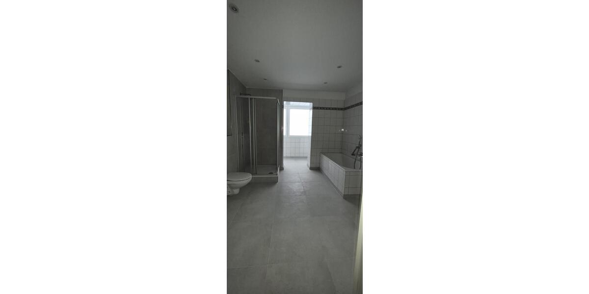 Etagenwohnung Wuppertal Barmen - 2 Zimmer, 80 m&sup2;, 720&euro; | Angebot:25125204