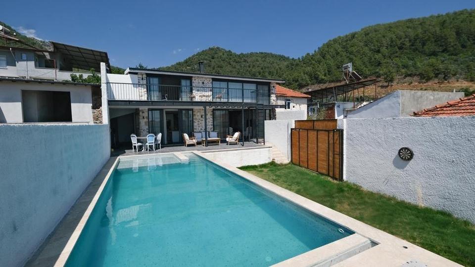 Einfamilienhaus Dortmund Innenstadt Ost - 5 Zimmer, 400 m&sup2;, 410.000&euro; | Angebot:25964596