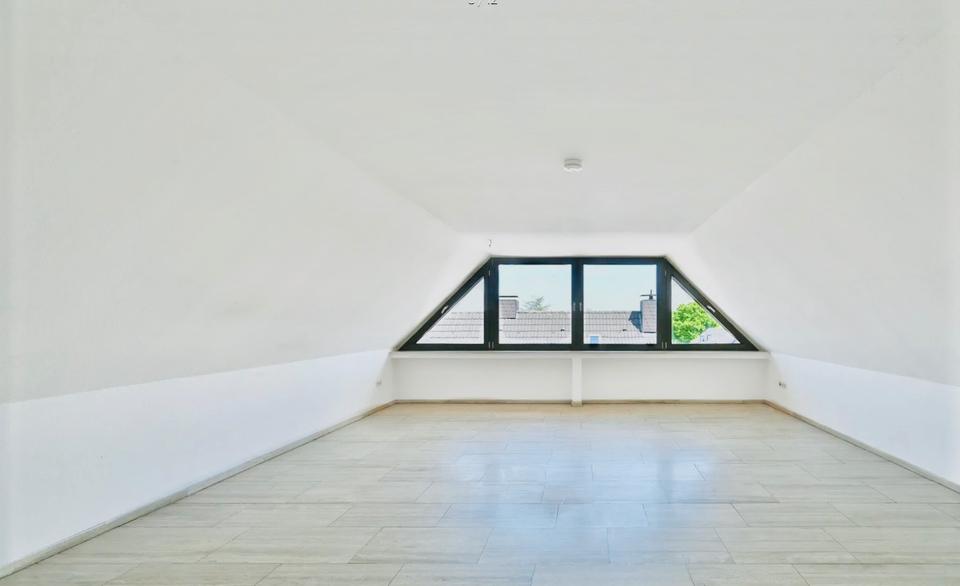 Dachgeschoßwohnung Dortmund Hörde - 1.5 Zimmer, 43 m&sup2;, 125.000&euro; | Angebot:26040930