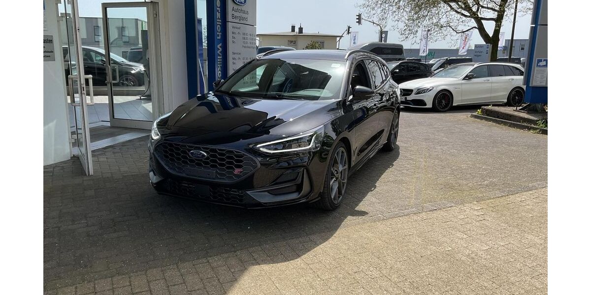 Ford Focus 16.000 km 35.990 &euro; Wipperfuerth 51688