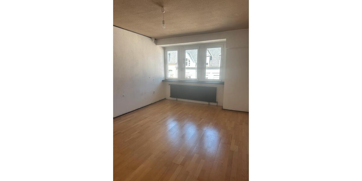 Dachgeschoßwohnung Wuppertal Lichtenplatz - 4 Zimmer, 107 m&sup2;, 860&euro; | Angebot:25838717