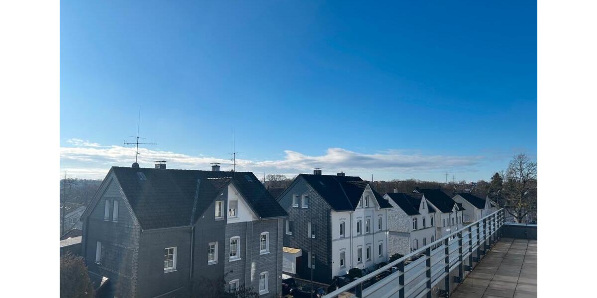 Etagenwohnung Remscheid Gemarkung Bergisch Born - 3 Zimmer, 156 m&sup2;, 1.853&euro; | Angebot:24764488