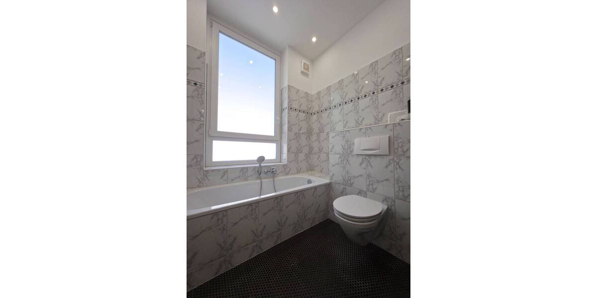Etagenwohnung Wuppertal Barmen - 3 Zimmer, 82 m&sup2;, 695&euro; | Angebot:26733296