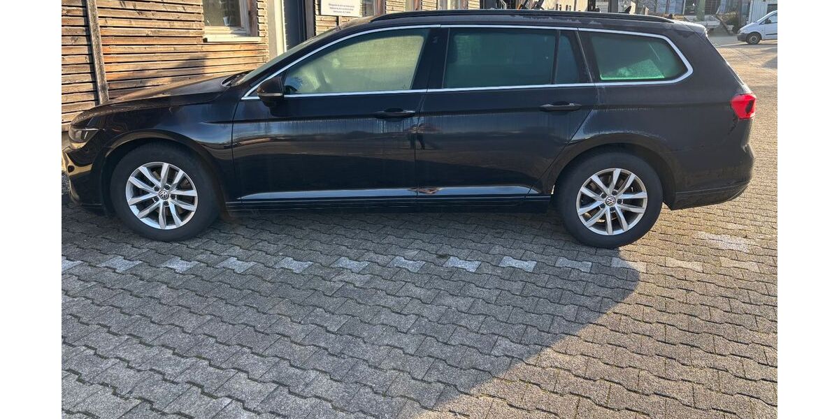VW Passat Variant 127.600 km 18.999 &euro; Witten 58456