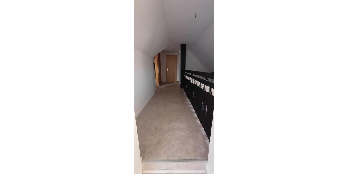 Dachgeschoßwohnung Lüdenscheid Staberg - 3 Zimmer, 80 m&sup2;, 460&euro; | Angebot:25882216