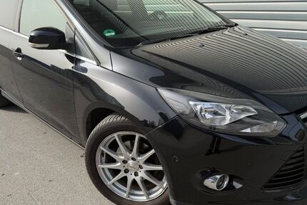 Ford Focus 115.669 km 5.590 &euro; Wuppertal 42285