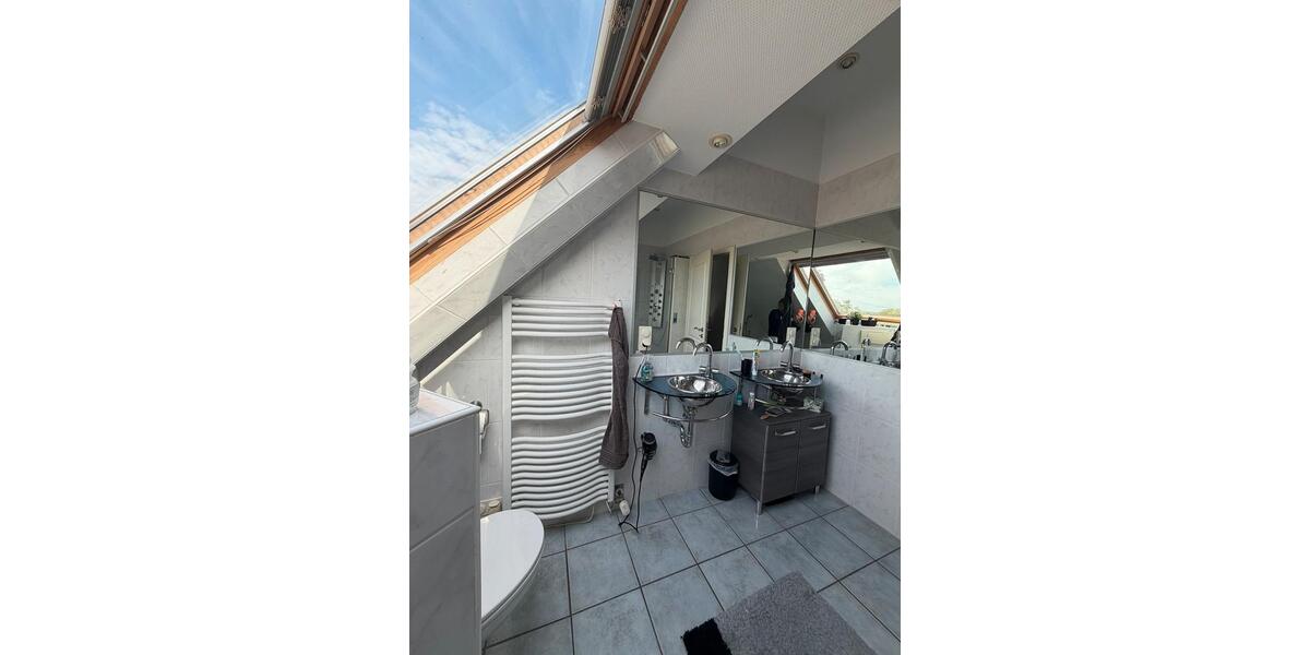 Dachgeschoßwohnung Halver - 2.5 Zimmer, 85 m&sup2;, 750&euro; | Angebot:26612618