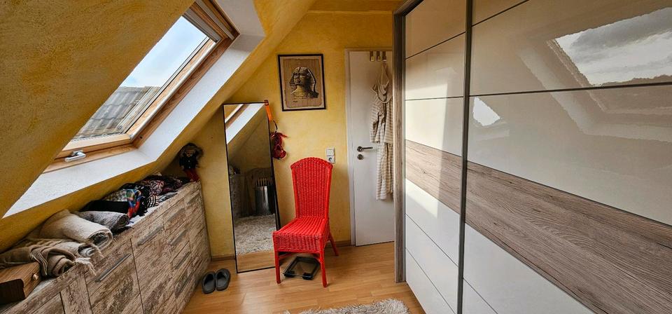 Dachgeschoßwohnung Remscheid Lüttringhausen - 3 Zimmer, 86 m&sup2;, 179.999&euro; | Angebot:27619116