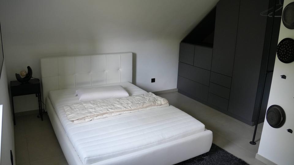 Dachgeschoßwohnung Wuppertal Elberfeld - 2 Zimmer, 65 m&sup2;, 1.000&euro; | Angebot:27619499