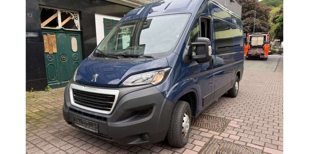 Peugeot Boxer 90.151 km 22.490 &euro; Wuppertal 42285