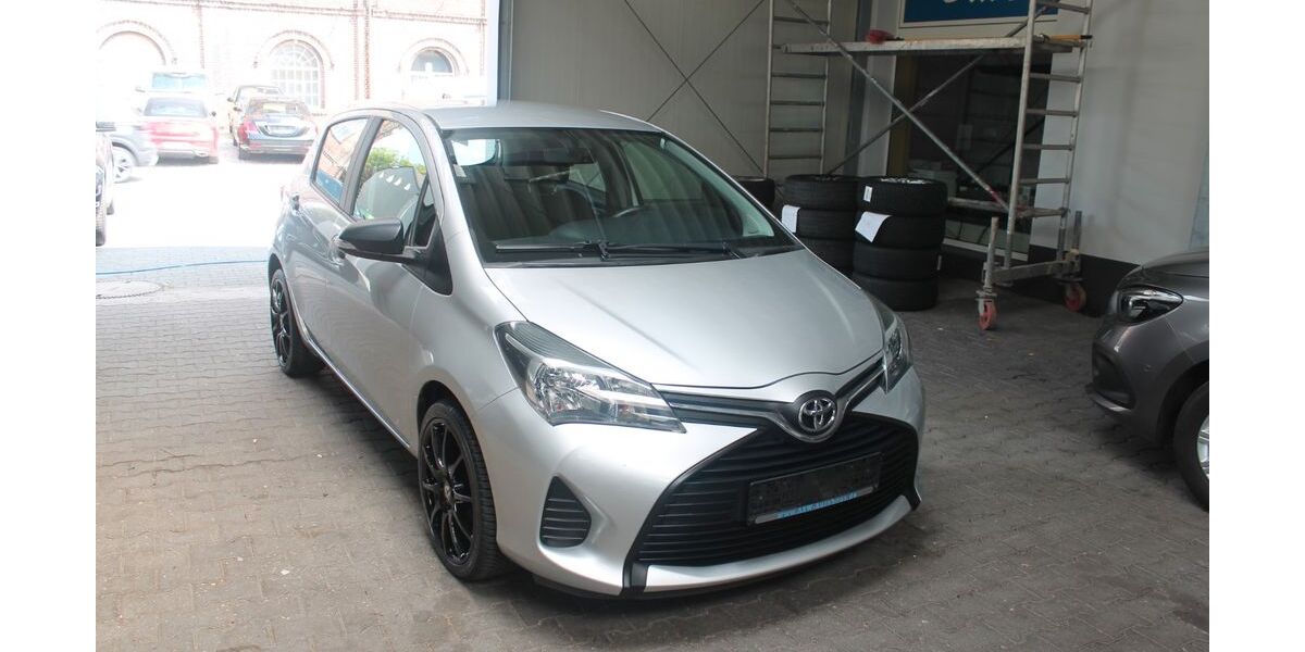 Toyota Yaris 69.312 km 8.999 &euro; Bochum 44867