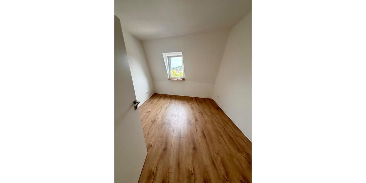 Dachgeschoßwohnung Schwelm - 3 Zimmer, 64 m&sup2;, 640&euro; | Angebot:27582556
