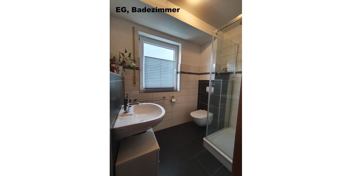 Reihenhaus Remscheid Lüttringhausen - 5 Zimmer, 157 m&sup2;, 2.100&euro; | Angebot:27614969